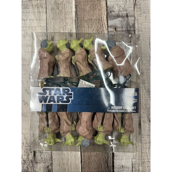 Star Wars Yoda Holiday Light Set Christmas Decor Retro Collectible Nerd Gift - Picture 1 of 2